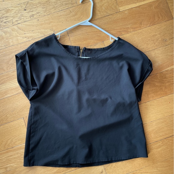 Kiss Me black crop top - Picture 1 of 3